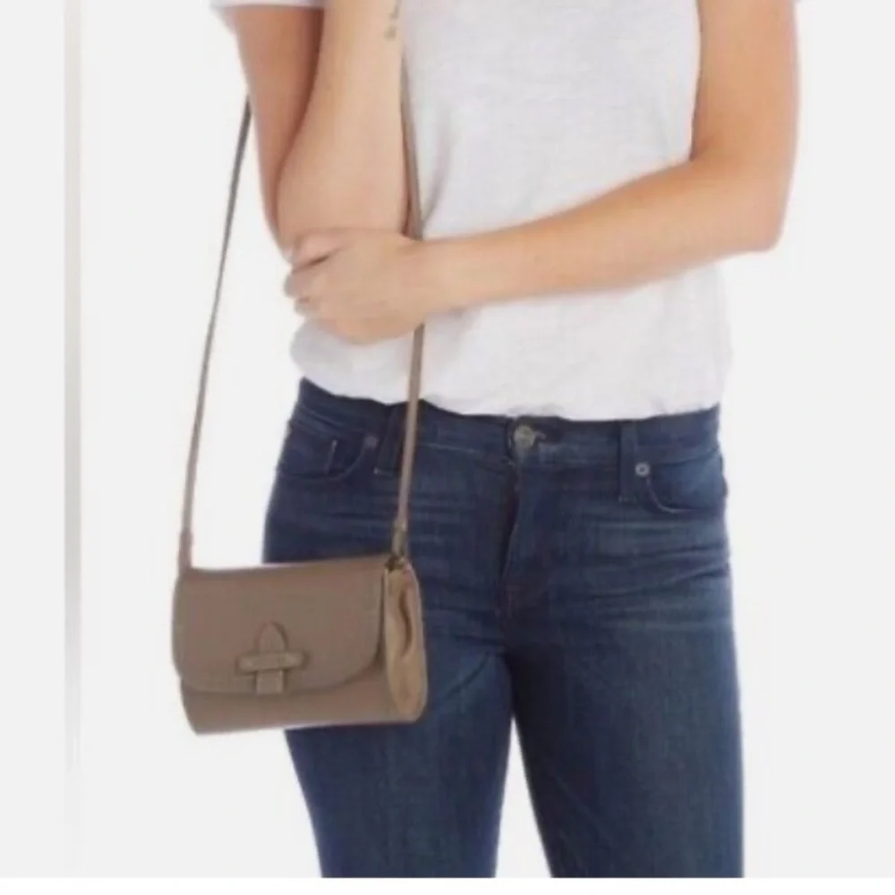 Frye Olivia crossbody iced taupe. eUC!